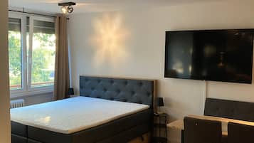 1 bedroom, iron/ironing board, WiFi, bed sheets