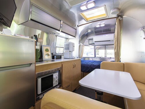 AIR STREAM HOUSE AMESOKO