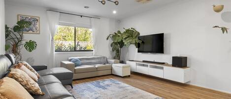 Televisión y oficina