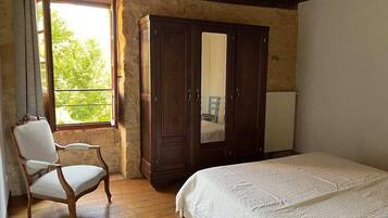 4 habitaciones, wifi y ropa de cama