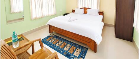 Chambre Double Deluxe, climatisation | Literie hypoallergénique, bureau, chambres insonorisées, Wi-Fi gratuit
