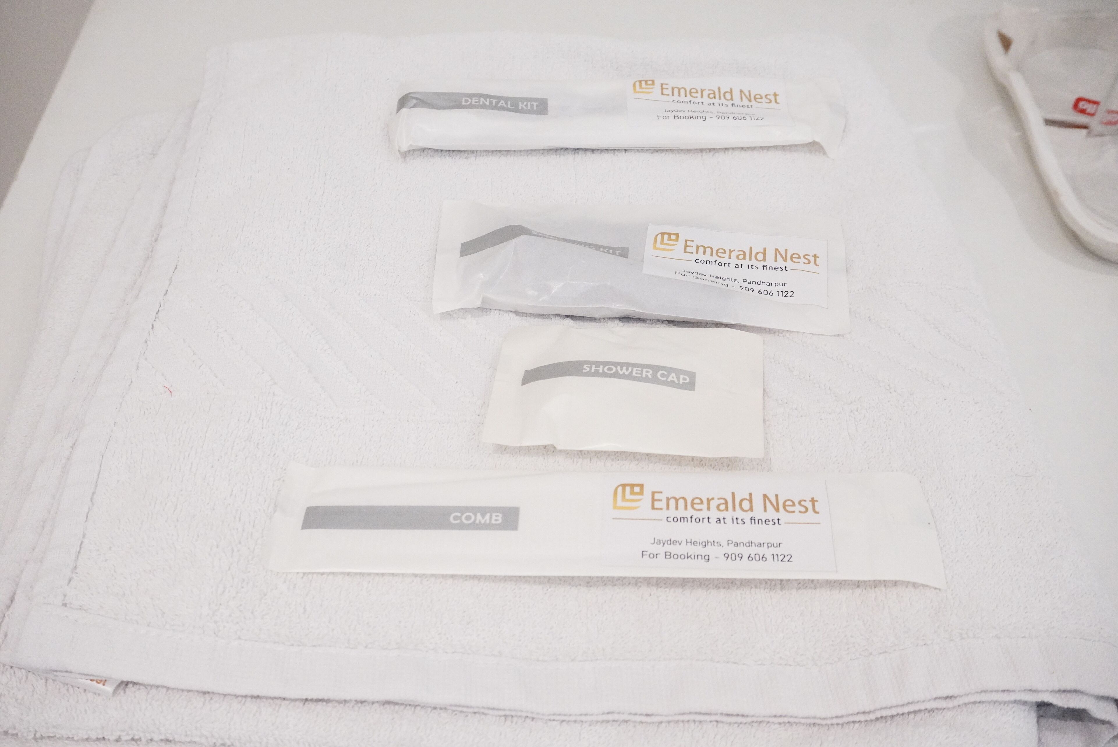 샤워 시설, 레인폴 샤워기, 무료 세면용품, 헤어드라이어