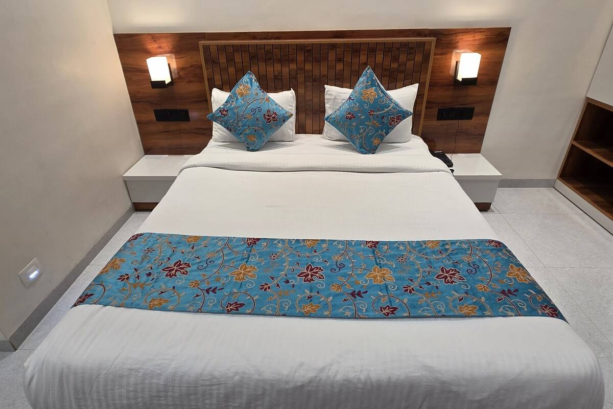 Deluxe Room, Balcony
