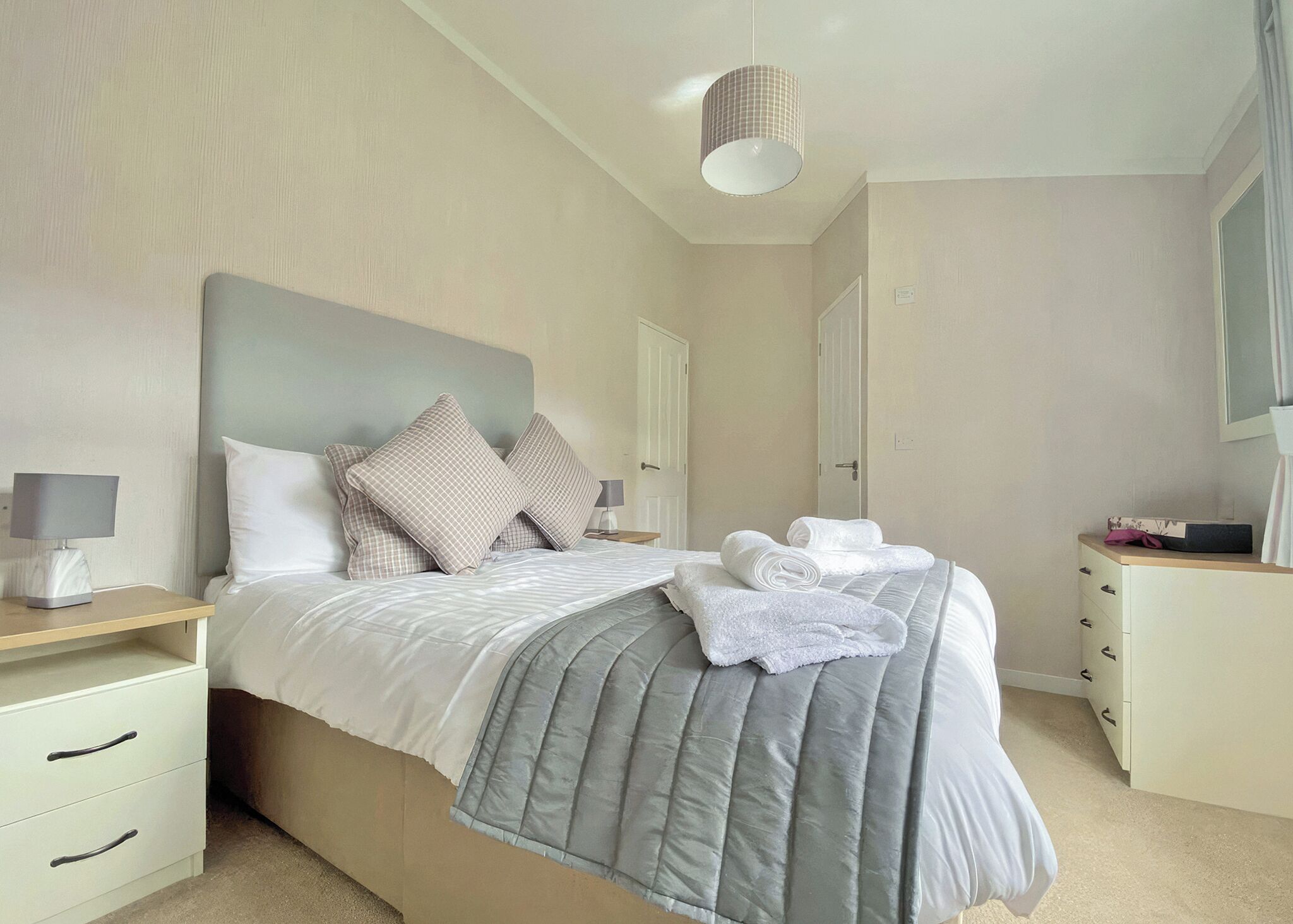 2 bedrooms