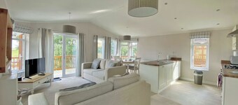 2 bedroom accommodation in Tunstall, Richmond