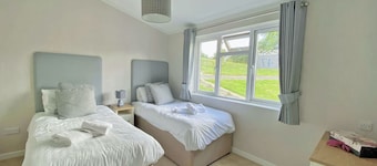 2 bedroom accommodation in Tunstall, Richmond