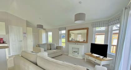 1 bedroom accommodation in Tunstall, Richmond