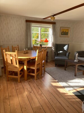 Dining - Cosy House in Knaggelid (Svängsta)