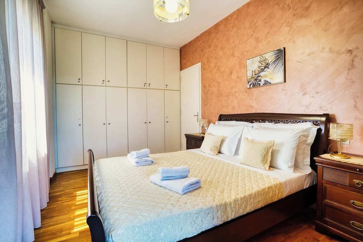3 chambres, fer et planche à repasser, accès au Wi-Fi (inclus)