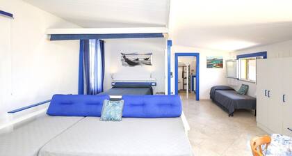 Holiday home with sea view and large terrace