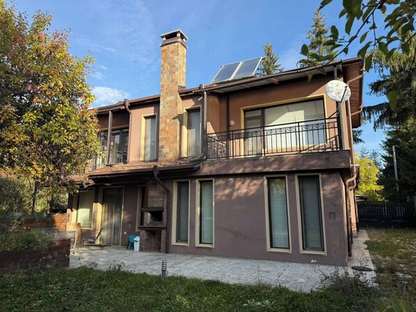 Ferienhaus, 4 Schlafzimmer, Kamin | Außenbereich