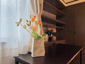 Interior - The facility is about an 8-minute walk from JR Takadanobaba Station. By R train, it is 5 minutes to Shinjuku Station, 11 minutes to Shibuya Station, and about 28 minutes to Tokyo Station. (新宿区)