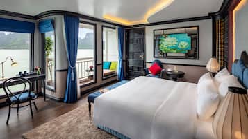 In-room safe, desk, laptop workspace, iron/ironing board