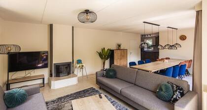 Detached Bungalow in Peaceful Setting