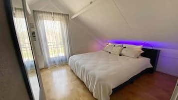 3 間睡房、免費 Wi-Fi