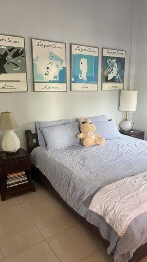 1 bedroom, iron/ironing board, internet, bed sheets