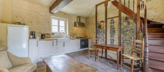 Spacious farmhouse with garden in Val de Loire