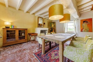 Dining - Spacious farmhouse with garden in Val de Loire (Palluau-Sur-Indre)