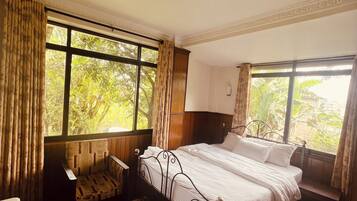 5 dormitorios, tabla de planchar con plancha, wifi y ropa de cama