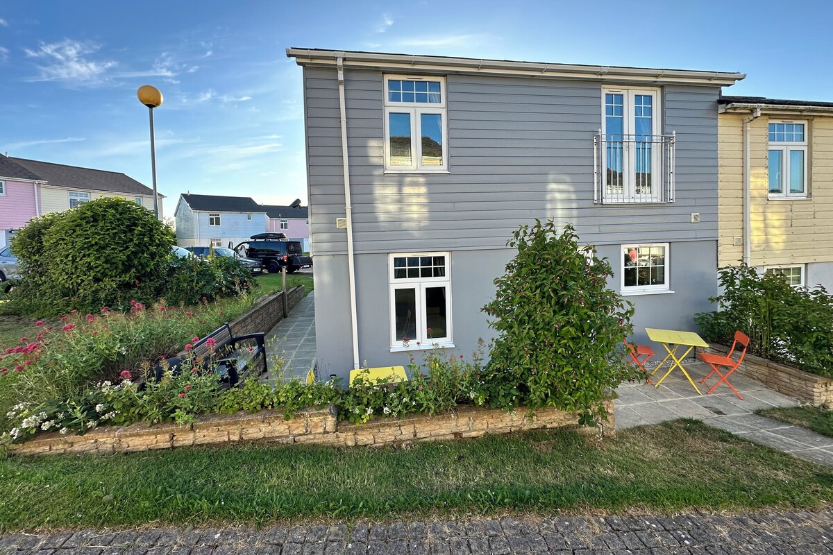 บ้านพัก, 4 ห้องนอน, ระเบียง, วิวสวน | บริเวณภายนอก