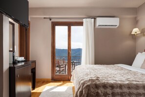 1 bedroom, travel crib, free WiFi, bed sheets - Standard Double Room with Balcony by Mons Arachova (Arachova)