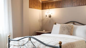 1 bedroom, travel crib, free WiFi, bed sheets