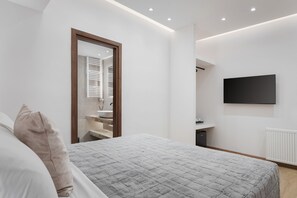 1 slaapkamer, een strijkplank/strijkijzer, reisbedje, gratis wifi