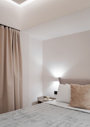 مكواة/لو�ح كي وسرير سفر وواي فاي مجانًا وملاءات أسرّة