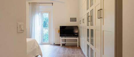 1 sovrum, strykjärn/strykbräda, resesäng och gratis wi-fi