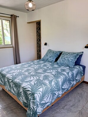 مكواة/لوح كي وواي فاي مجانًا وملاءات أسرّة