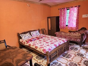 Skrivebord og wi-fi (inkludert)