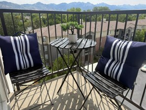 Property grounds - Cozy 1BR DT SLC King Size Bed, Free Parking & Easy TRAX Access Ballpark Station (Salt Lake City)