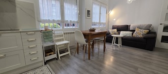 1A165 Modern and charming apartment with garage