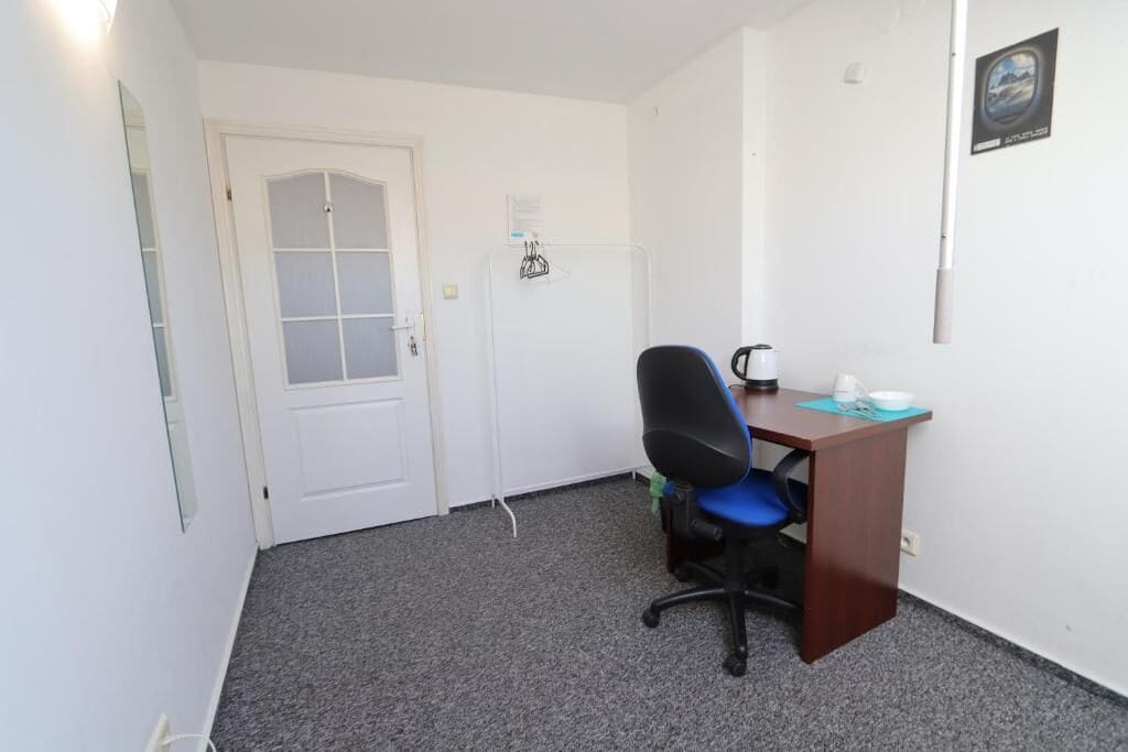 Rom – classic, 1 enkeltseng | Skrivebord, strykejern/-brett og wi-fi (inkludert)