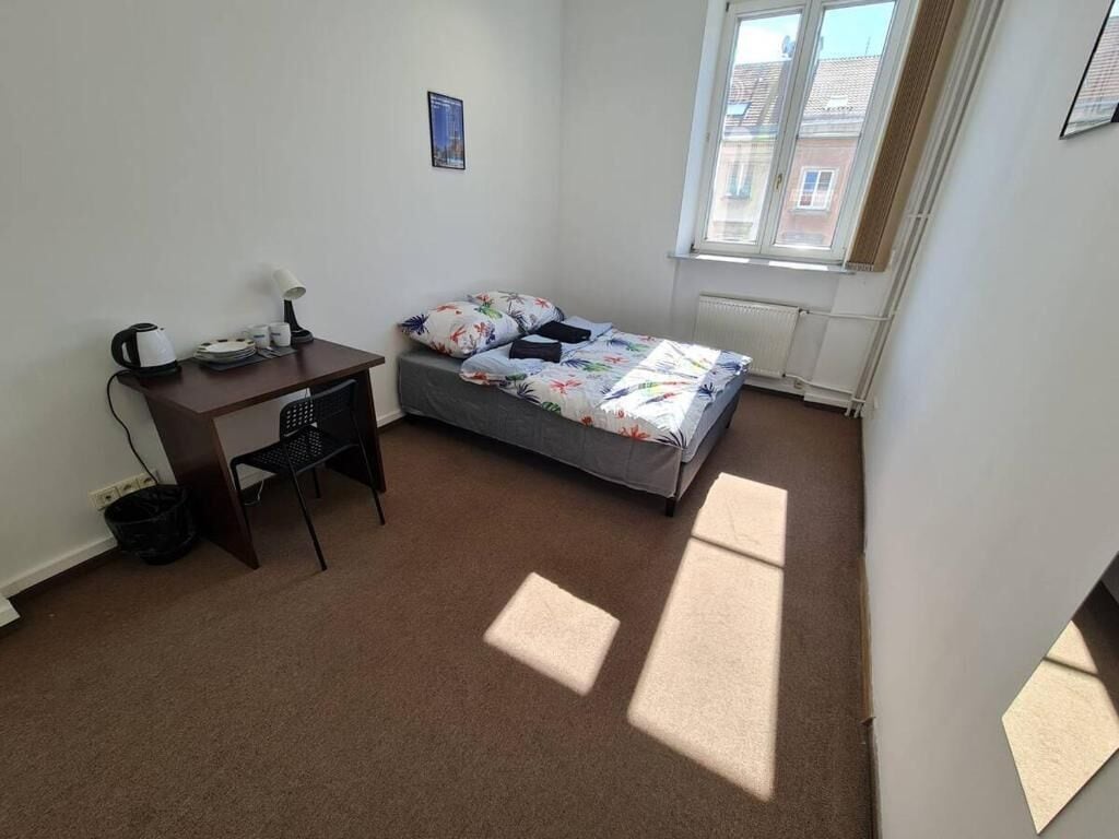 经典客房, 1 张双人床 | 办公桌、熨斗/熨衣板、免费 WiFi