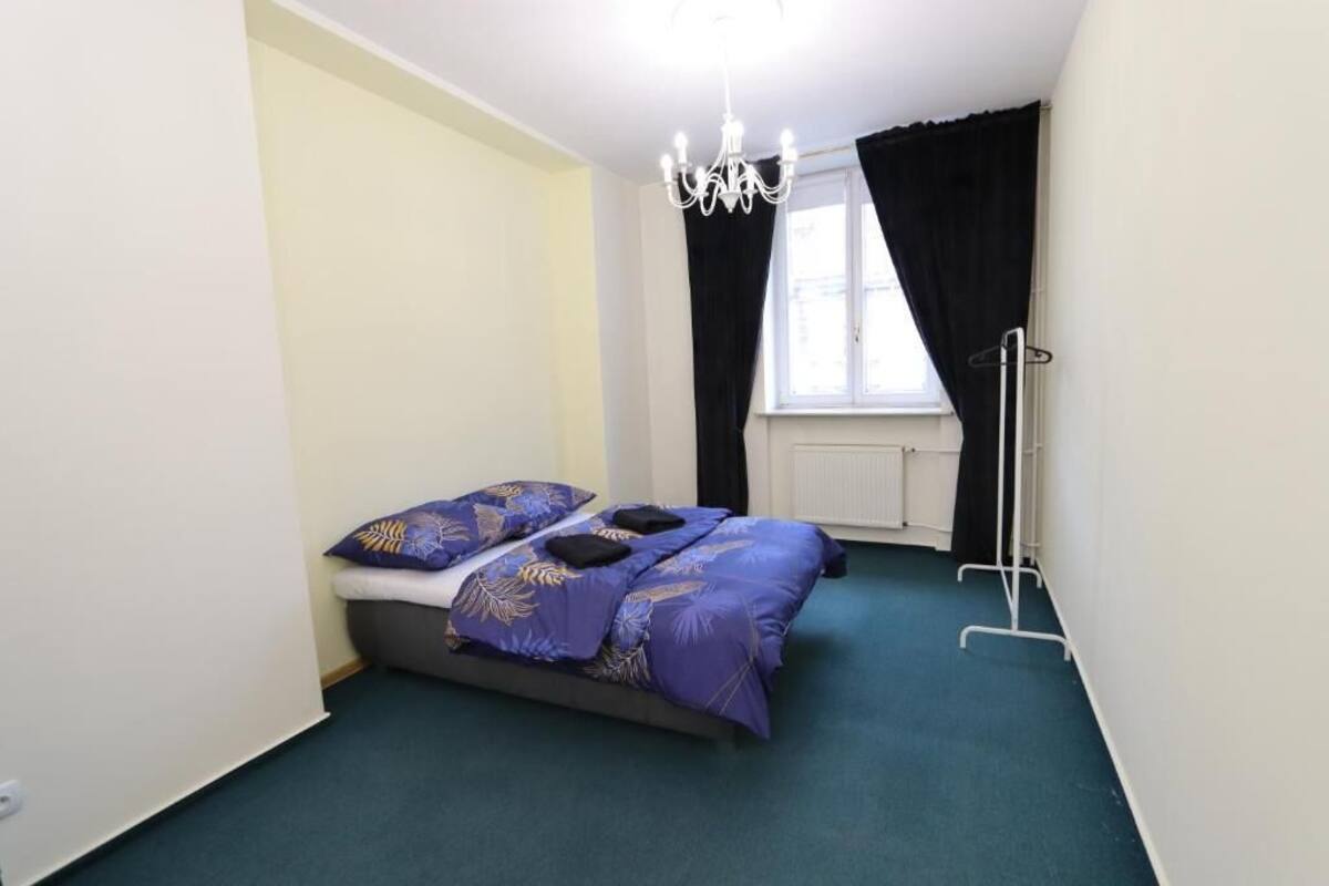 Classic Room, 1 Double Bed | Desk, soundproofing, iron/ironing board, WiFi (free)