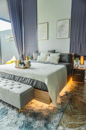 3 habitaciones, tabla de planchar con plancha, wifi y ropa de cama 