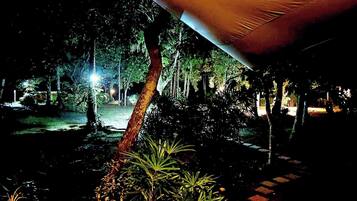 House, 2 Bedrooms, Smoking, Patio | Property grounds