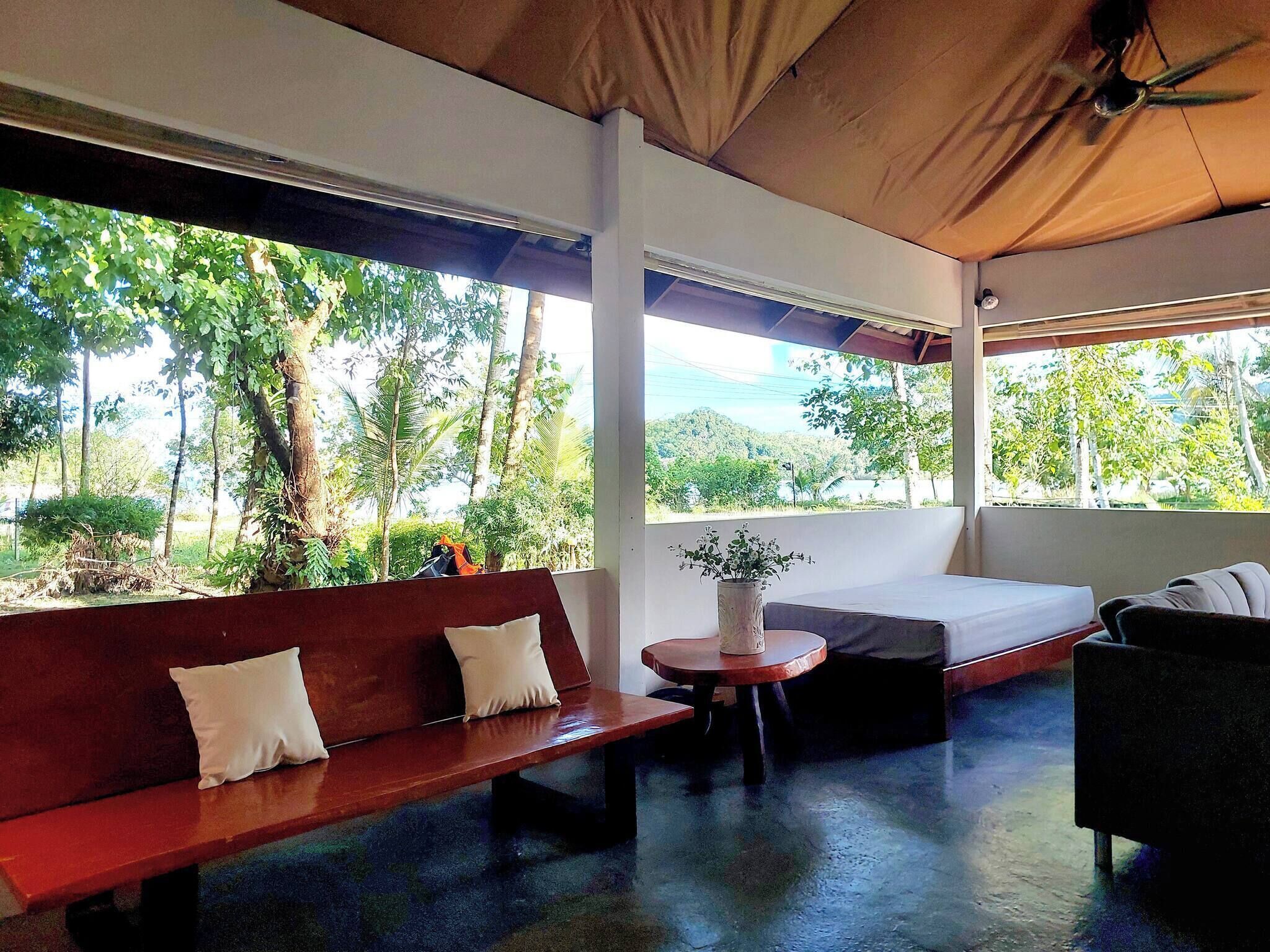 Casa, 2 habitaciones, para fumadores, patio | Área de sala de estar