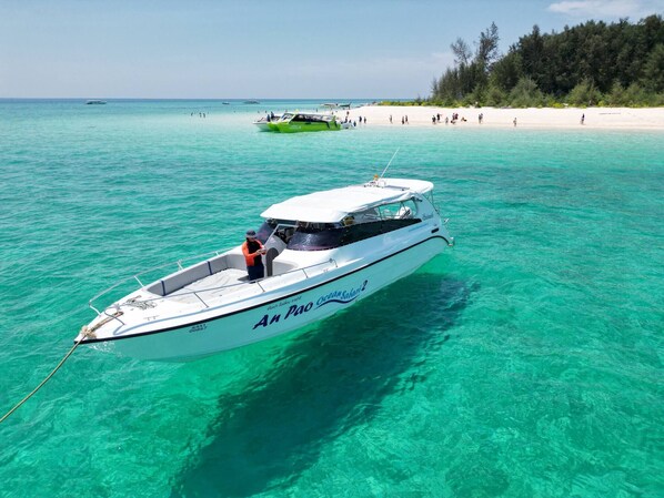 House, 2 Bedrooms, Smoking, Patio | Boating