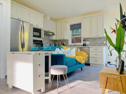 @ Marbella Lane – Cozy 2BR + Studio Duplex Home