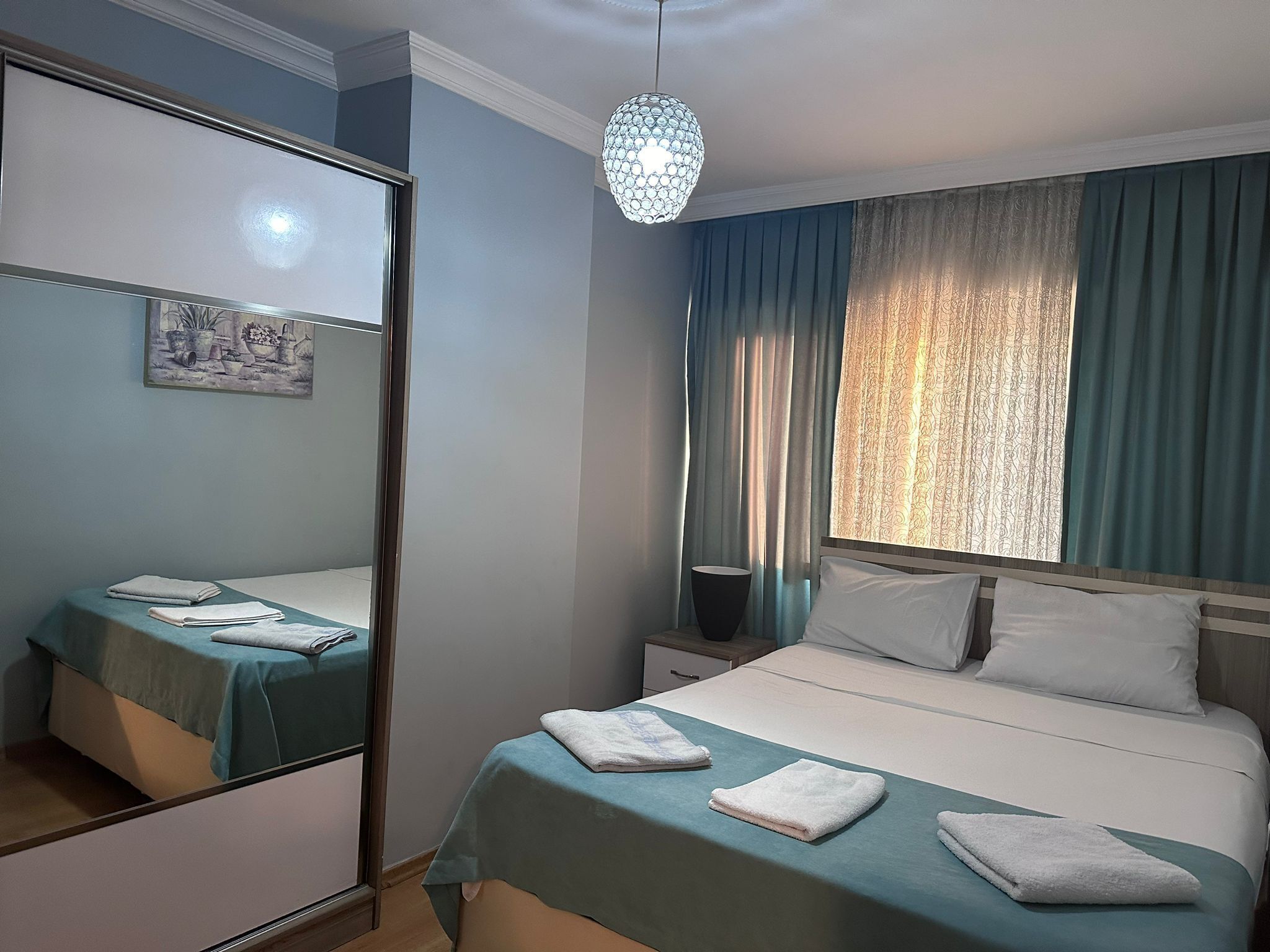 2 bedrooms, iron/ironing board, WiFi, bed sheets