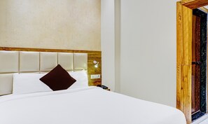 Deluxe Double Room | Soundproofing, free WiFi - HOTEL SUN CITY (Mumbai)