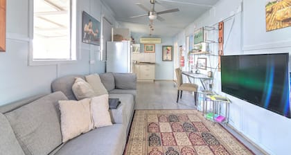 Cottage on Yass River, Private Farm Stay - Pet & Horse Friendly