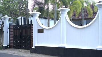 Enceinte de lâhĂ©bergement