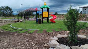 House, 2 Bedrooms, Accessible, Balcony | Children's area