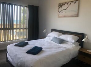 3 室のベッドルーム、WiFi、ベッドシーツ