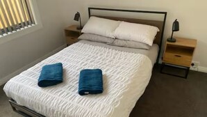 3 間睡房、Wi-Fi、床單