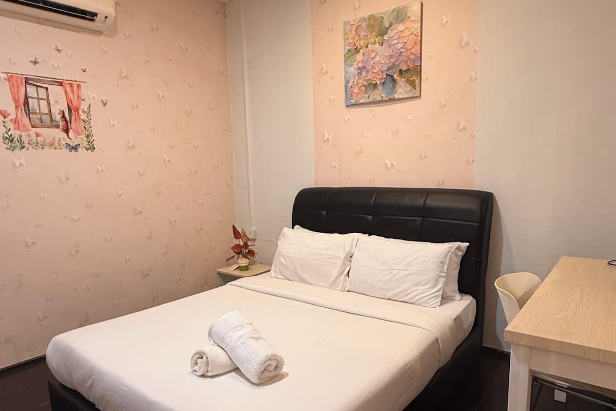 Quarto básico | Edredons de pluma, individualmente decorados, individualmente mobiliados