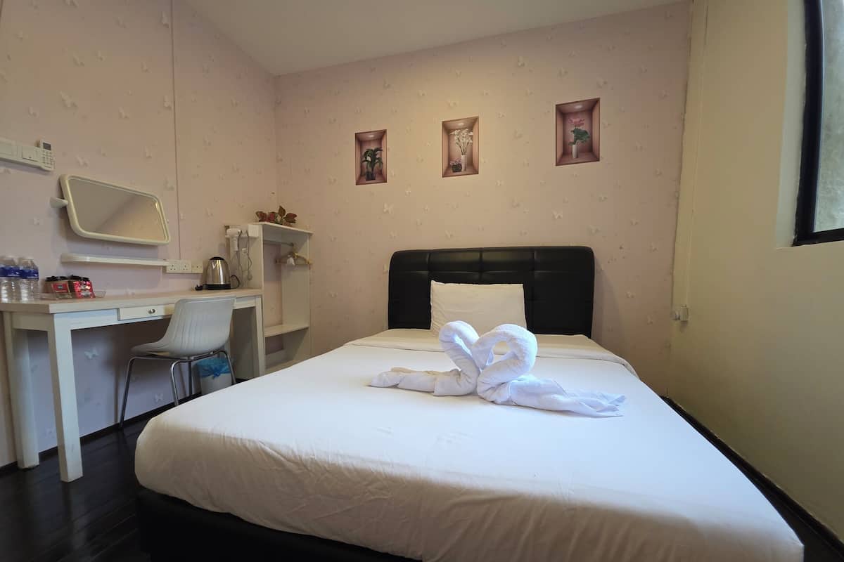 Phòng Tiêu chuẩn, quang cảnh thành phố | Trang trí khác biệt, bàn, khu vực làm việc phù hợp cho laptop